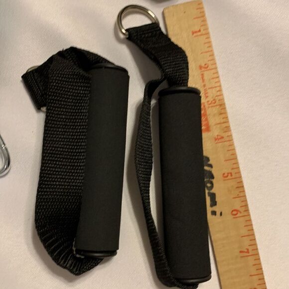 46 inch resistance bands and accessories (See photos). Unisex - Picture 7 of 10